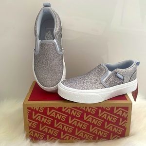 NIB girls sz 12 glitter slip on Vans